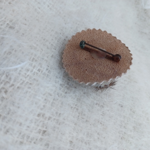 Vintage  fur Groundhog  brooch - Picture 3 of 5
